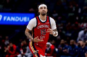 国际足联俱乐部世界杯-数据寒碜但进了关键球！阿尔瓦拉多16中4拿到12分5板4助&amp;5失误