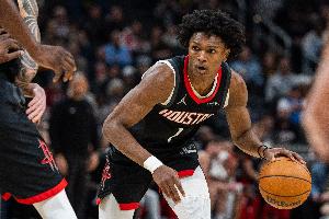 国际足联俱乐部世界杯-扭脚问题不大！阿门首节7中4拿到8分5板3助