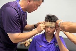 2025世俱杯-记者：杨帆眉骨赛后缝了4针，看侧脸都能看出拧着眉毛