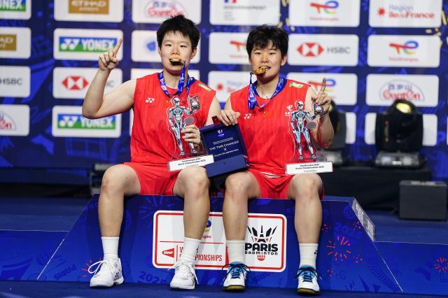 2025世俱杯-石宇奇和“圣坛“的眼泪 国羽两金三银收官世锦赛