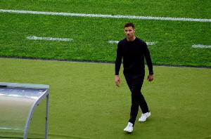 记者：阿隆索接近与皇马达成协议 巴西足协正敲定安帅合同细节