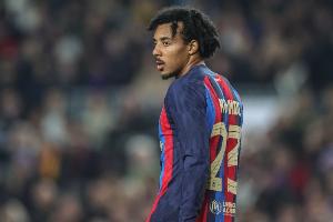 高赔率-铁人!孔德1年半没缺席过任何比赛,已连续踢了90场比赛